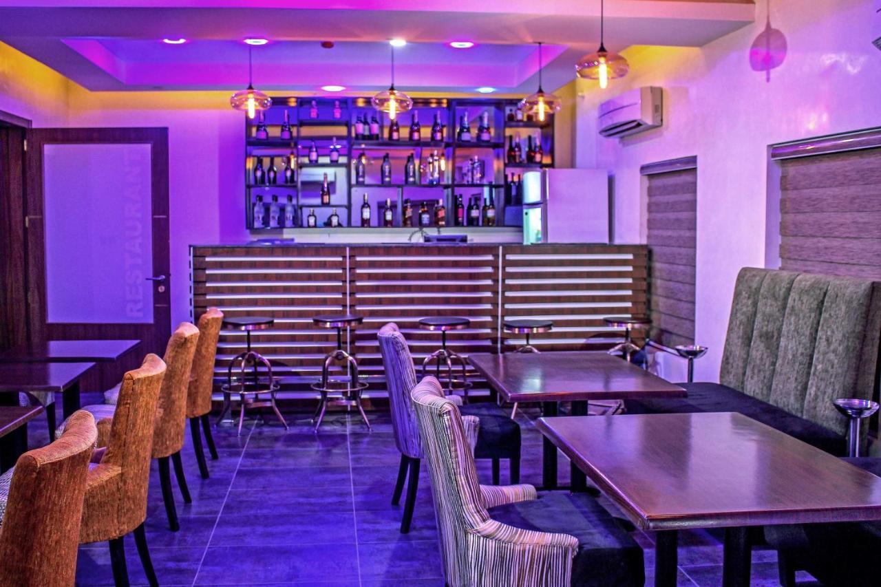 Joshesther Olive Hotel Икея Экстерьер фото