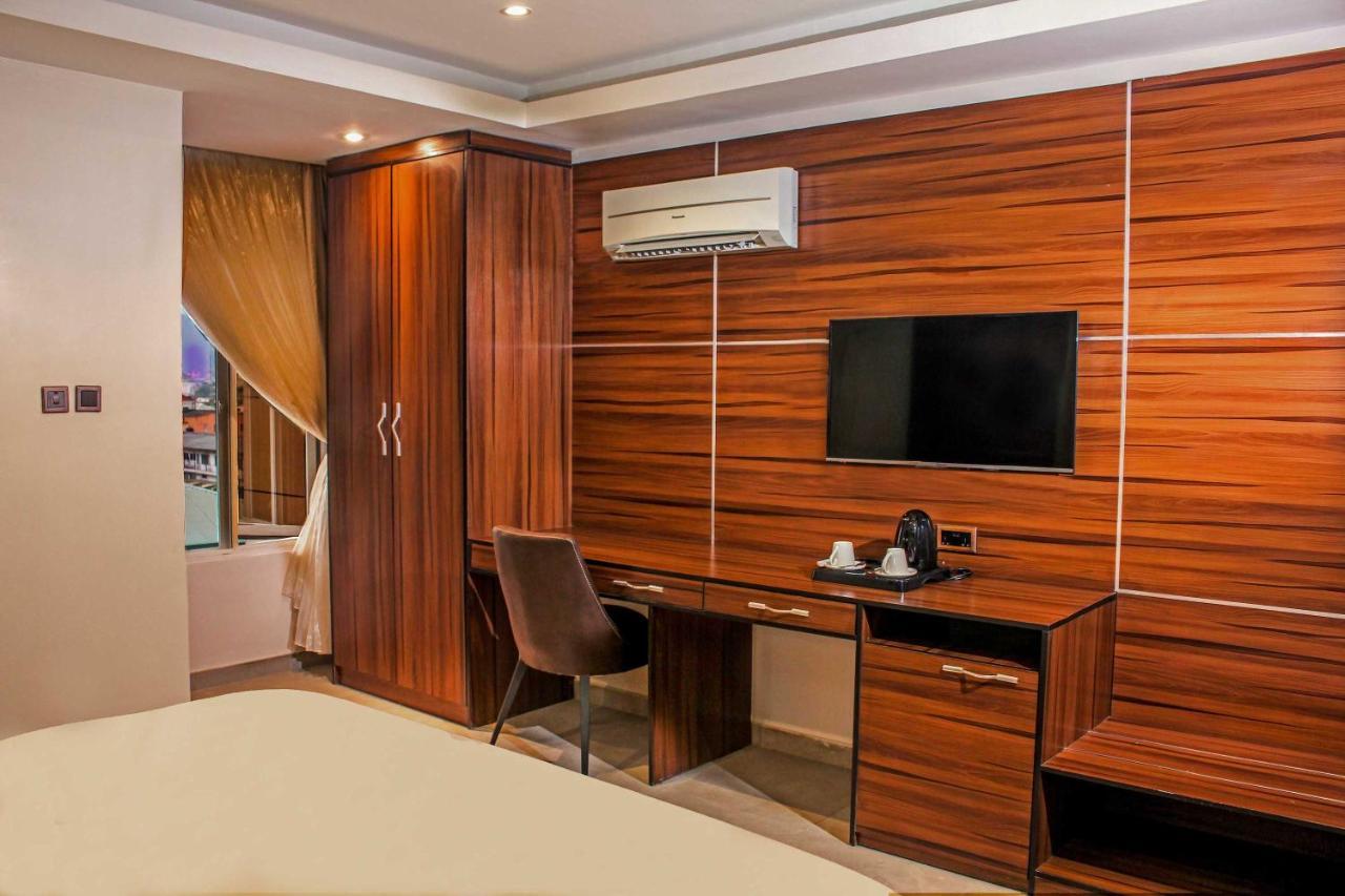 Joshesther Olive Hotel Икея Экстерьер фото