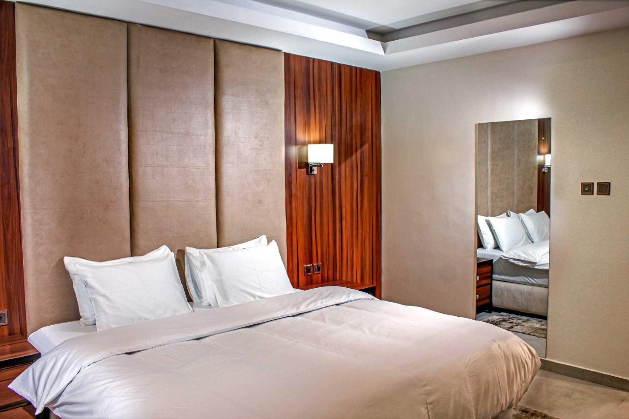 Joshesther Olive Hotel Икея Экстерьер фото