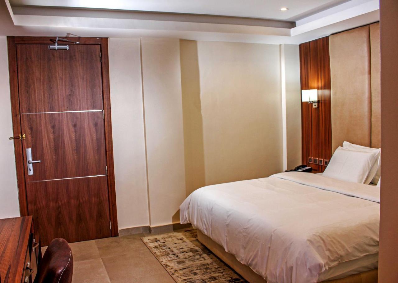Joshesther Olive Hotel Икея Экстерьер фото